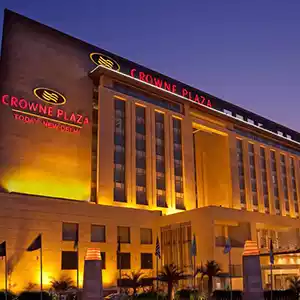 russian escorts nearby and in hotel crowne plaza okhla